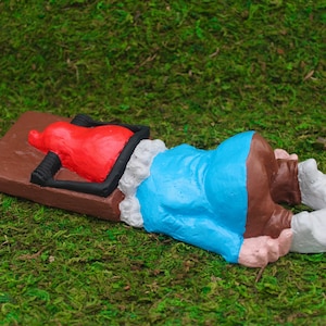 Zombie Gnomes: Oh Snap, Steve!