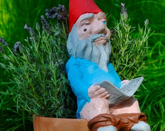 Zombie Gnomes: On the Pot