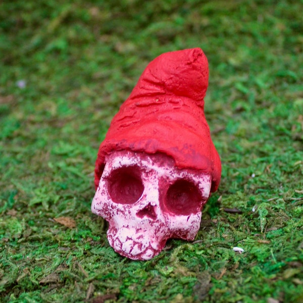 Zombie Gnomes: Poor Unfortuante Skull