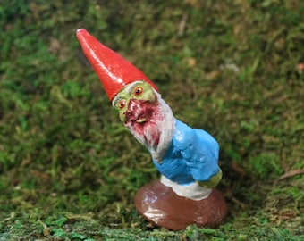 Pocket Zombie Gnomes: Zombie Mooning Myrtle