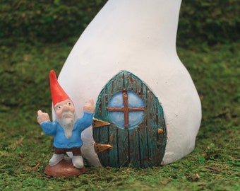 Get Off My Lawn! Gnome and Home Set