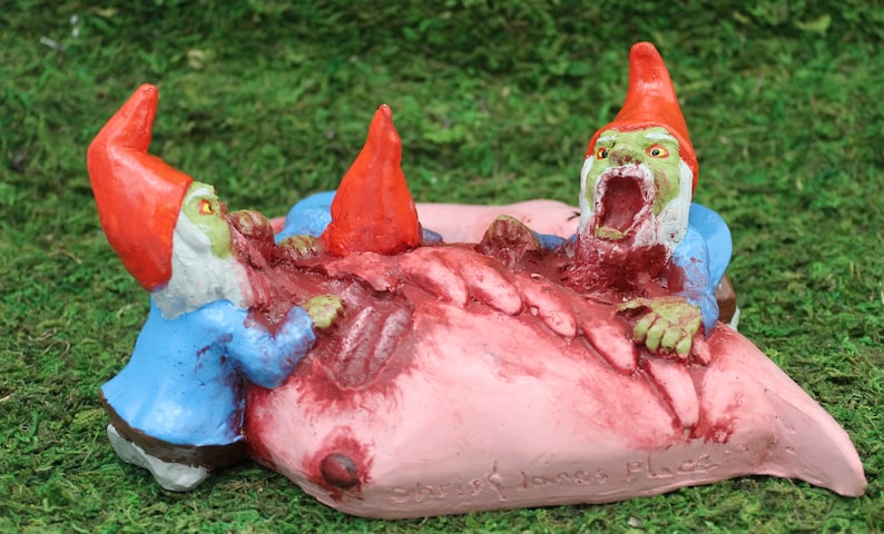 Zombie Gnomes: Bye Bye Birdie image 4