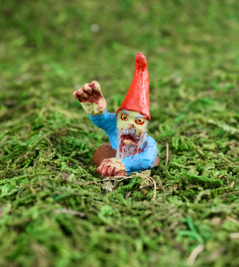 Pocket Zombie Gnomes: The Tiny Terrors Collection 1 image 7