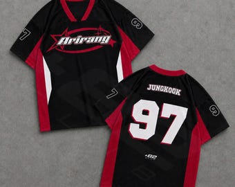 Camiseta de fútbol Kpop con hombros caídos, atuendo para el concierto de la gira mundial Bang Tan Arirang para fans, camiseta personalizada extragrande de Bangtan V Suga RM J-Hope