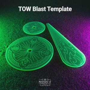 Pode incluir: Conjunto de modelos de explosão TOW em acrílico verde. Inclui dois modelos circulares e um modelo alongado com desenhos gravados. O texto "TOW Blast Template" está no topo. O site "miscast.it" está na parte inferior.