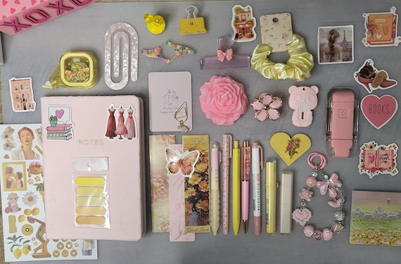 Dreamy Deluxe Bookish Bundles for book lovers, stationery lovers, and for those who love journaling!