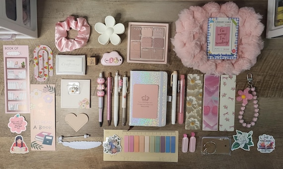 Weekly exclusive bookish bundle for book lovers, stationery lovers, and those who love journaling!