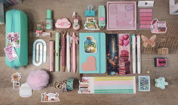 Tiffany blue & pink bookish bundles for the book lovers, stationery lovers, and for those who love journaling!