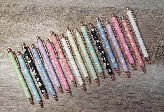 Gorgeous daisy pens for stationery lovers, or those who love journaling.
