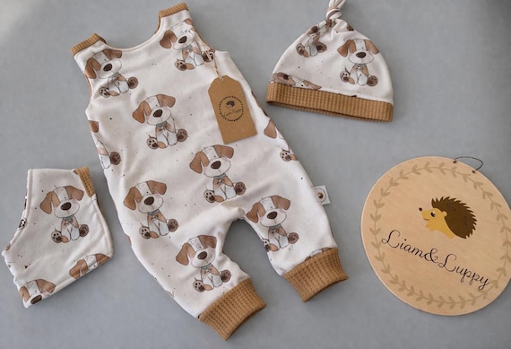 Baby Strampler Set Hund | Handmade Baby Outfit mit Mütze & Halstuch | Neugeborenen Set Tiermotiv | Geschenk Geburt Baby Junge Mädchen