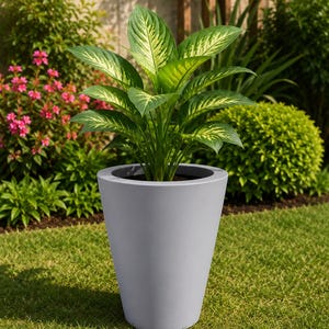 Fioriera moderna affusolata in FRP / Grande vaso da giardino leggero per interni ed esterni