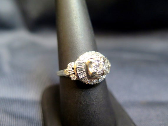 14k Vintage White Gold Filigree Ring - image 2