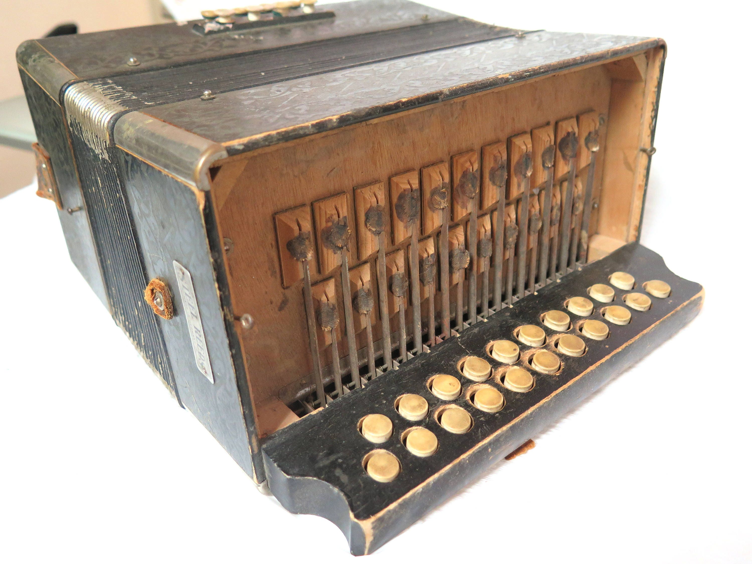 Hohner on sale squeeze box