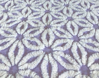 Vintage Chenille Bedspread Hofmann White Daisy on Lavender.  Beautiful! 85x85”