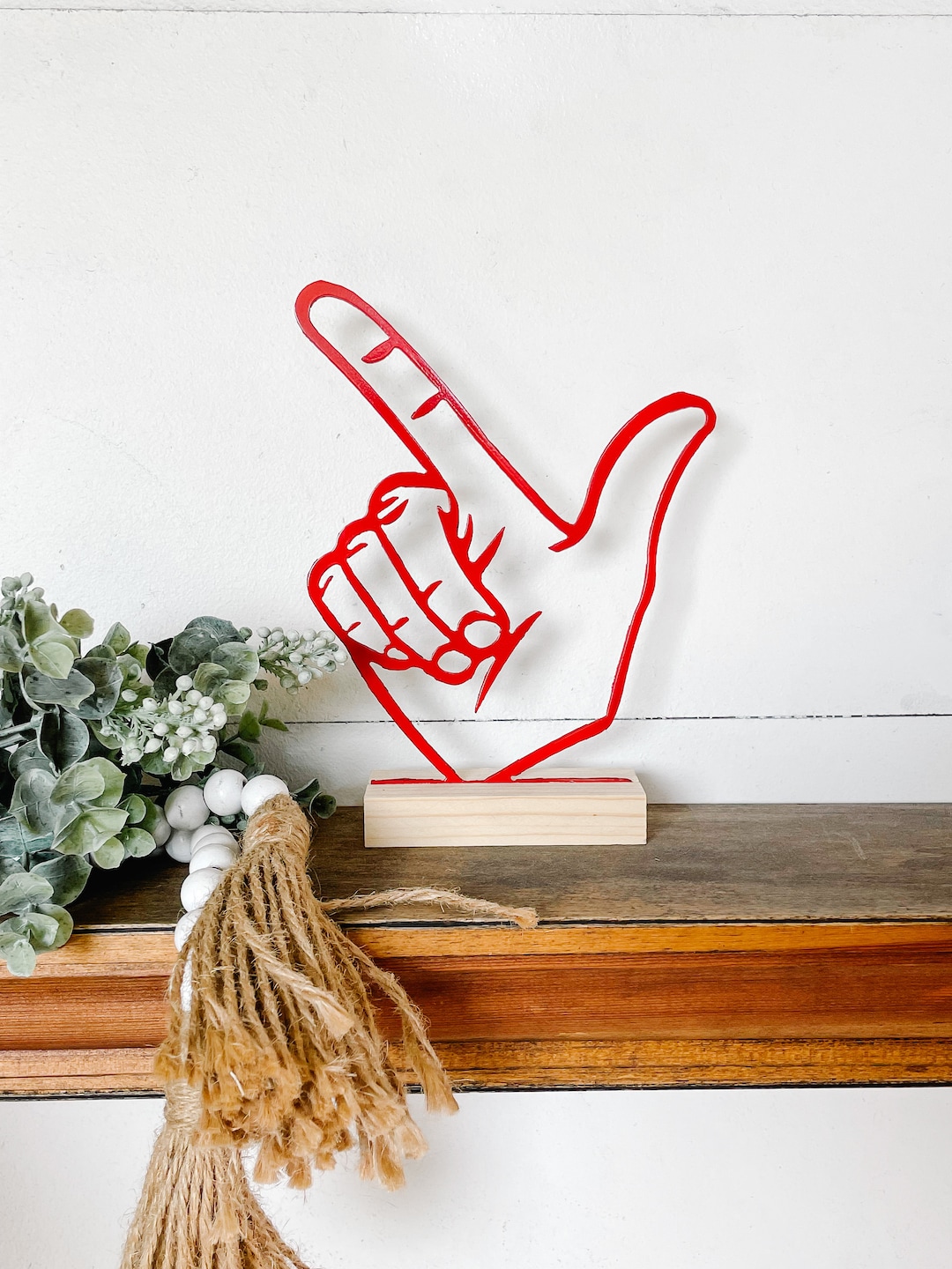 texas-tech-hand-sign-collegiate-hand-gesture-guns-up-symbol-texas-tech