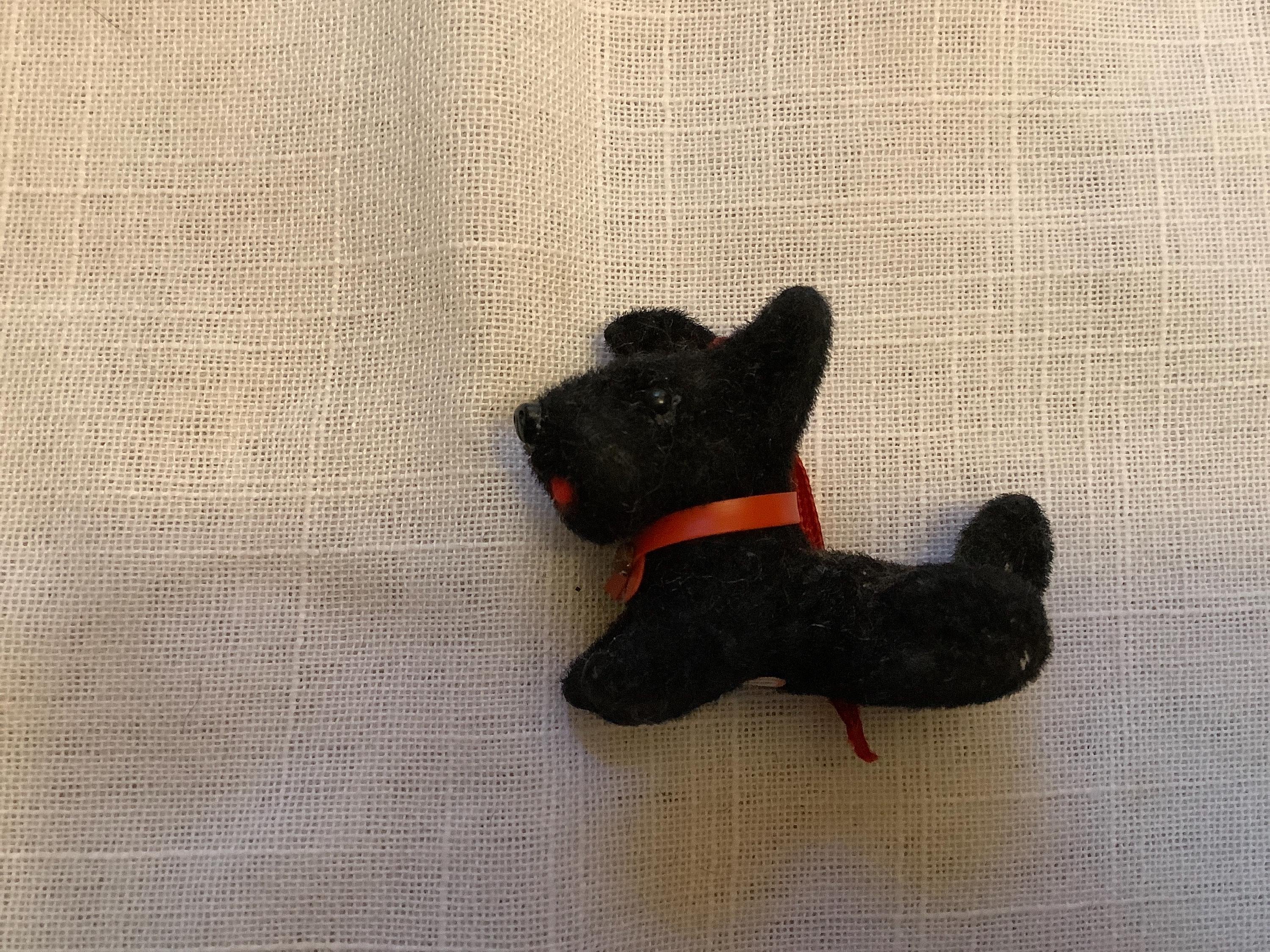 西ドイツ vintage figure フクロウ Kunstlerschutz il_fullxfull.6707900379_pkmj.jpg