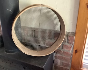 Bentwood Sifter / Sieve. Primitive kitchen. For age in good condition. I think it dates in the 1800’s. 17 3/4” wide and 4 1/2 thick.