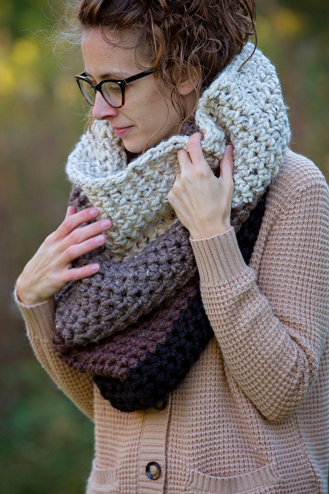 Beginner Crochet Kit: Chunky Cowl Scarf DIY Project - Etsy