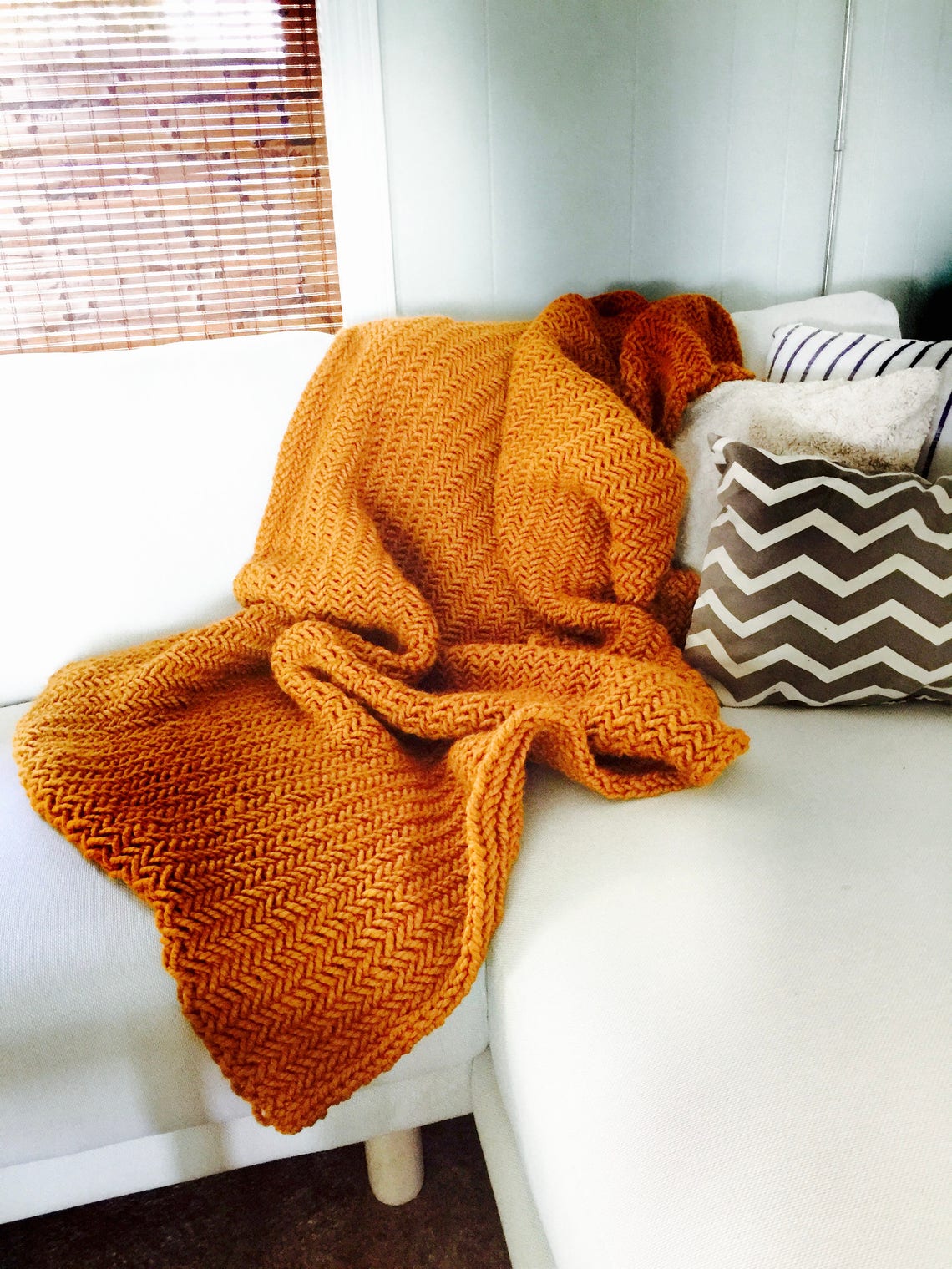 Chunky Knit Throw Blanket Herringbone Texture / THE YAPHEH / Etsy