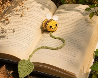 Crochet Bee Bookmark,Handmade Flower Bookmark, Cute Bee Book Mark,Daisy Sunflower Rose Crochet Gift for Book Lovers,Teachers & Bookworms
