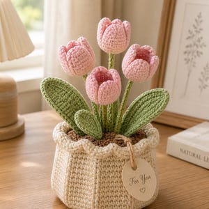 Crochet Pink Tulip Flower Pot Amigurumi Style, Handmade Yarn Flower Decor, Cute Desk Decor Gift for Mom, Minimalist Crochet Plant G4J435