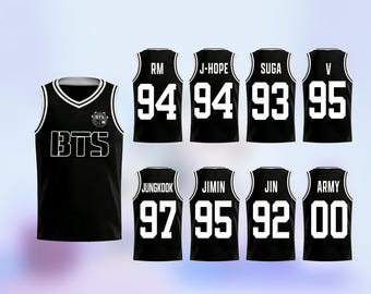 カスタム BTS Kpop バスケットボール ジャージ、ユニセックス ファン グッズ、SUGA ジャージ、パーソナライズされた名前番号、全年齢の BTS ファン愛好家プレイヤー、Kpop コンサート シャツ