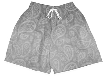 Pantalones cortos 5 blancos metalizados plateados, estampado paisley, a juego con las zapatillas