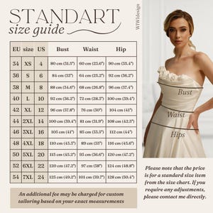Op de afbeelding: Een maattabel met borst-, taille- en heupmaten in cm en inches. De tabel bevat EU- en Amerikaanse maten, met een model dat een witte jurk draagt. Tekst op de tabel luidt "STANDART size guide."