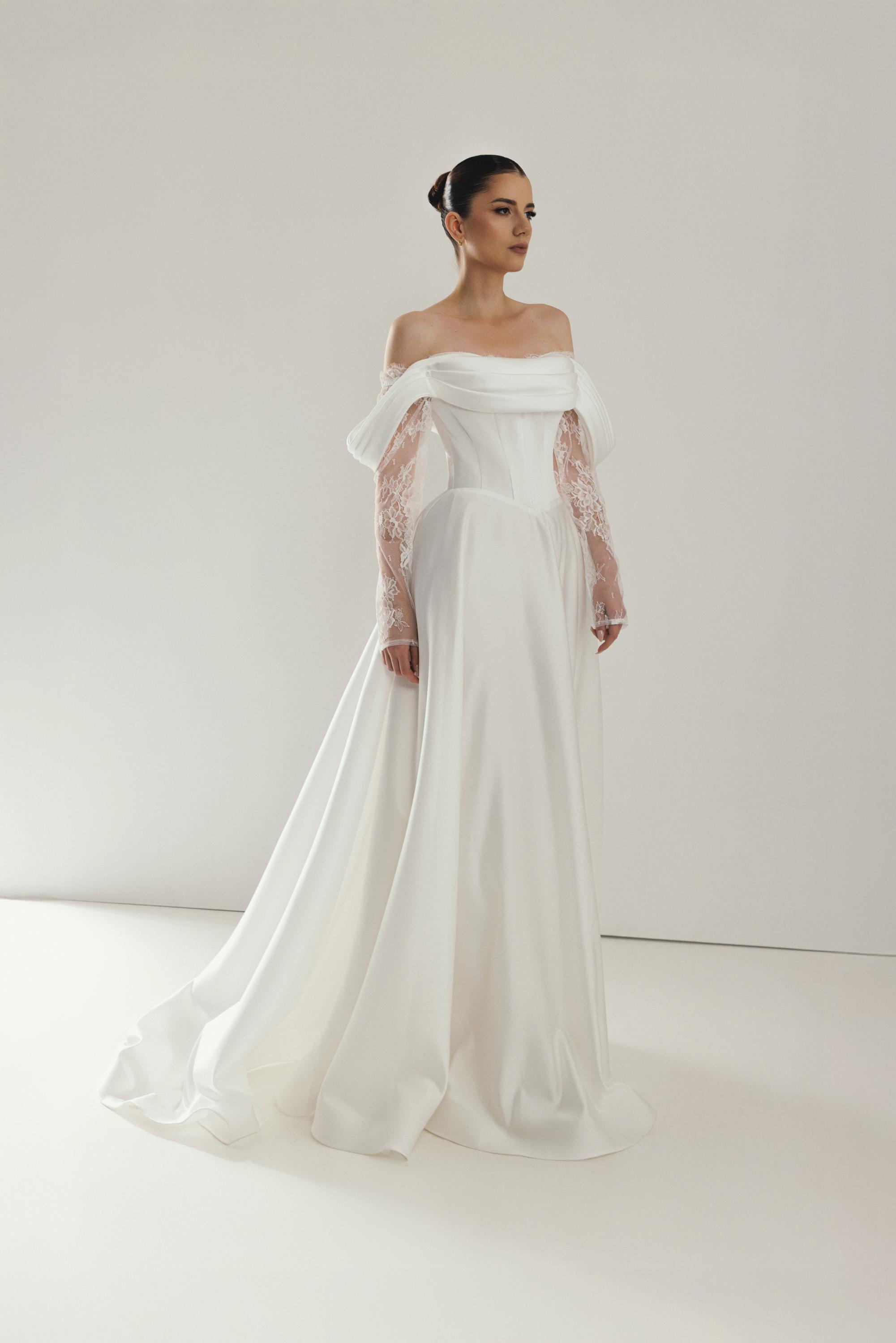 a line dress petticoat Wedding / Special Occasion Tulle Floor-length A-Line Petticoats with Lace