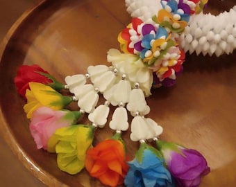 Thailändische Jasmin-Girlande: 7-farbige Heilige Opfergabe, Buddha Altar Dekoration