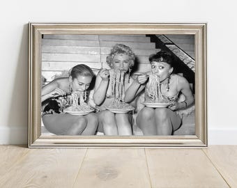 Women Eating Spaghetti Vintage Framed Art, Women Eating Pasta Black and White Vintage Print, Photography Prints, Wall Decor