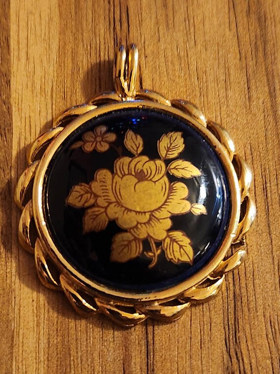 Pendentif En émail De Limoges Vintage - Couleur Rouge - Bijou Ancien Français - Occasion