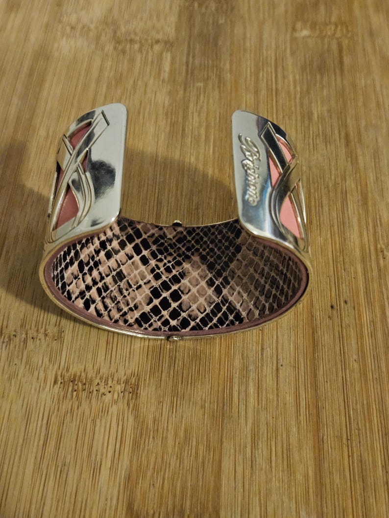 Sweet Cristo Brighton breast cancer awareness bracelet in pink. image 2