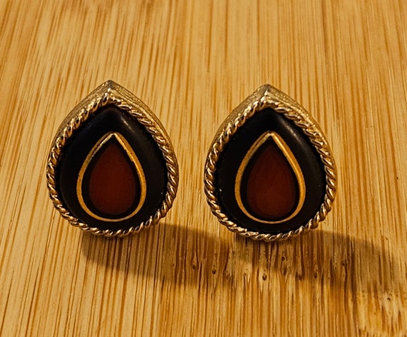 Sarah Coventry DYNASTY clip on Earrings from 1973… - image 1