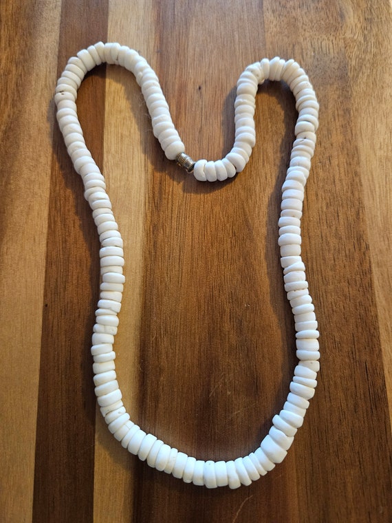 Vintage Puka Shell necklace with large shells in v