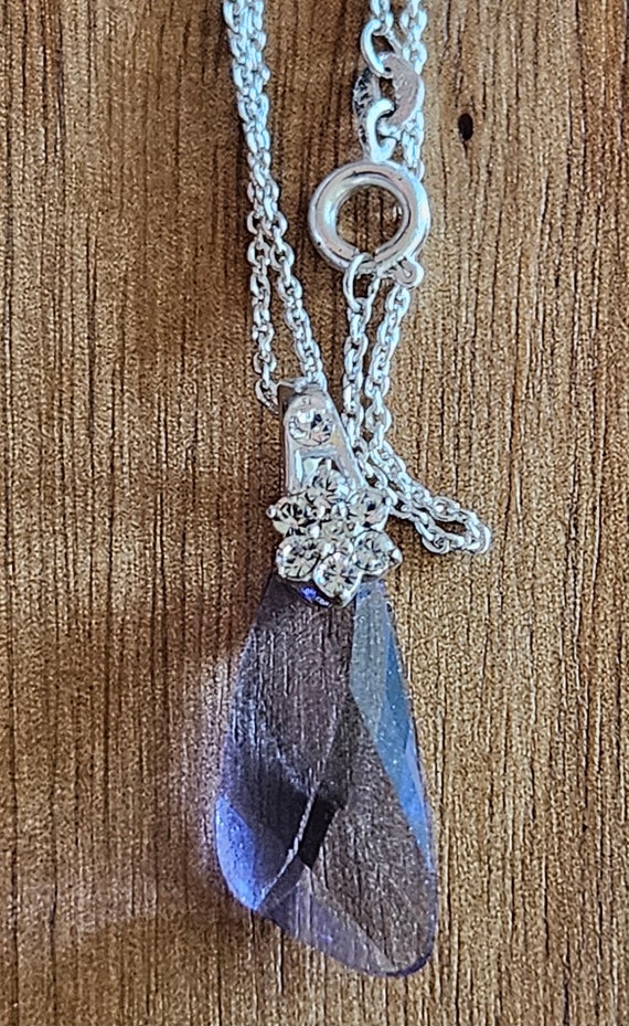 Vintage sterling silver necklace with a swarovski 