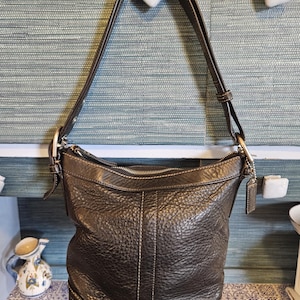 Vintage black Coach shoulder bag in pebbled leather. 10*11. Beautiful purse! Free Shipping in US.