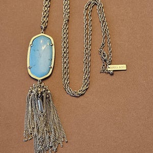 Vintage Kendra Scott tassel necklace with a turquoise stone in excellent condition!