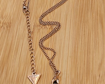 Vintage Guess Necklace in Goldtone in Very Good Vintage Condition