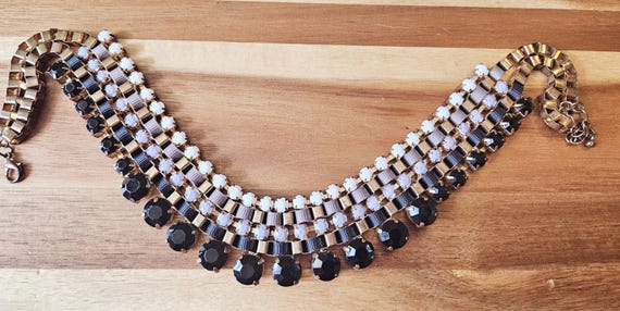 Beautiful statement rib necklace with rhinestones! - image 5