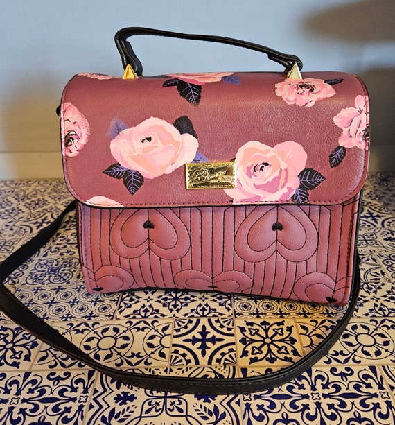 Adorable Betsey Johnson purse in unused condition!