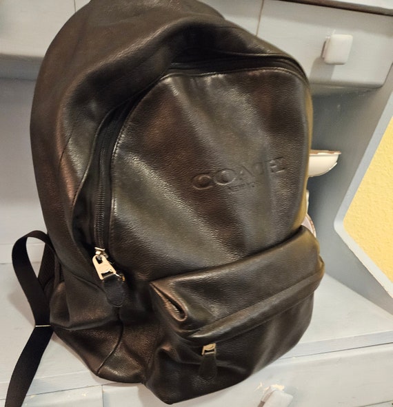 Beautiful black leather vintage back pack by Coac… - image 4