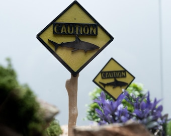 Shark Warning Sign Aquarium Decor Funny 3D Printed Fish Tank Ornament Reef Cave Shrimp Shelter Yellow Aquascape Accessory