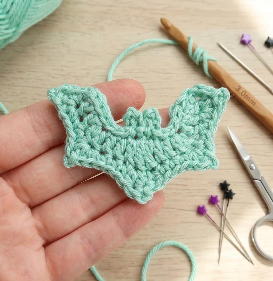 Crochet Bat Applique Pattern | Easy Crochet Amigurumi Pattern ...
