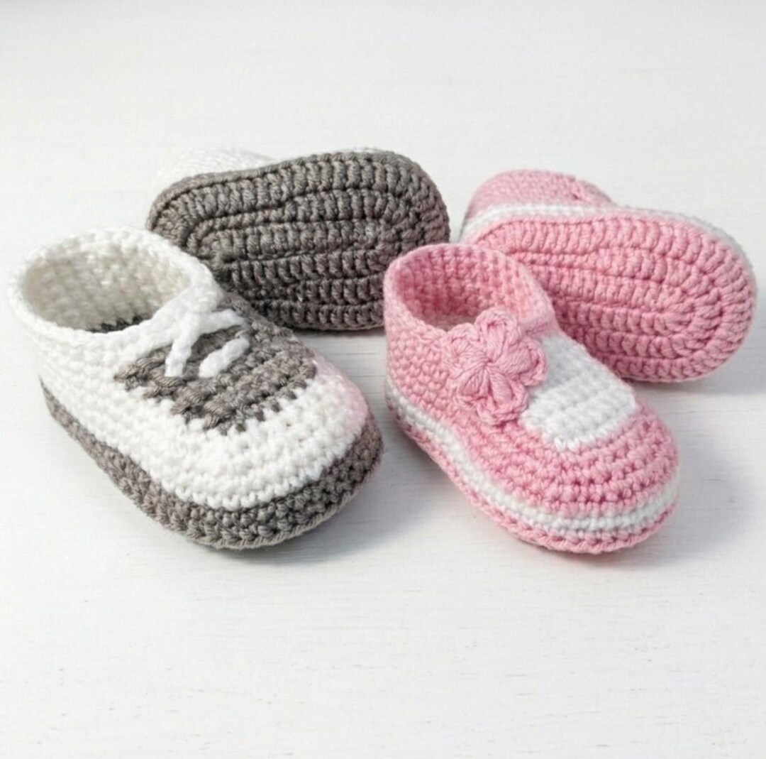Crochet Baby Booties Pattern | 0-6 Months Sneaker & Flower Styles ...