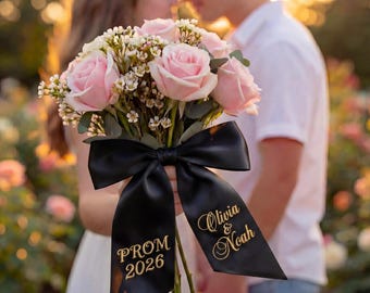 Banda para ramo de graduación 2026 negra bordada a medida, banda para ramo de pareja personalizada para graduación, cinta con monograma, regalo para pareja, regalo de recuerdo