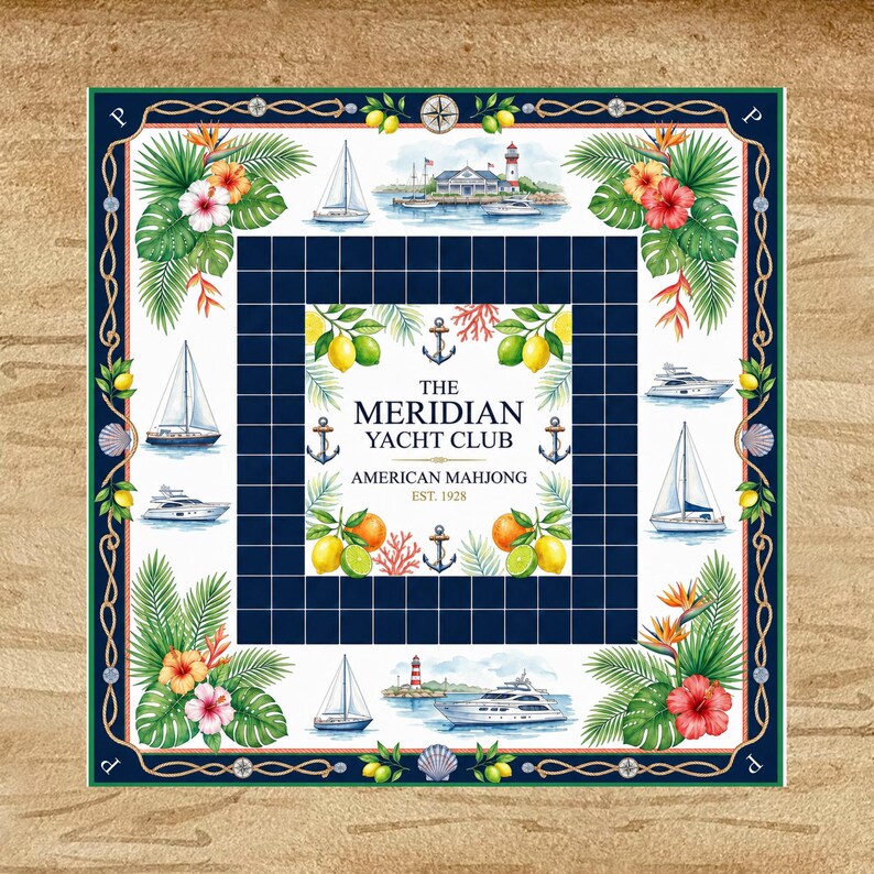 Puede incluir: Azulejo decorativo cuadrado con tem&aacute;tica n&aacute;utica, con veleros, yates y un faro. El azulejo tiene un fondo blanco con un patr&oacute;n de cuadr&iacute;cula azul y est&aacute; adornado con flores tropicales, limones y el texto "The Meridian Yacht Club American Mahjong Est. 1928."