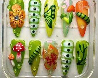 Uñas de Bosque Encantado, Uñas de Fantasía Tropical 3D con Setas, Mariposas y Escarabajos, Uñas Postizas con Gusanos, Flores y Almendras de Jardín de Hadas, Regalo para Ella