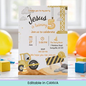 Puede incluir: Una tarjeta de invitación de cumpleaños con temática de construcción que muestra una grúa amarilla, una aplanadora y un casco. El texto dice: I invite you to my party, Jesus is turning 5, Join us to celebrate, 27 June, 5:00 PM, The Party Room, 7 Rainbow Road, Sunnyville, CA 123, RSVP 600 123 456.