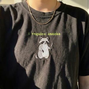 I Require Snacks Personalized Embroidered T-shirt - Raccoon Tee - Custom Animal Gift - Funny Cozy Comfort Colors Shirt Bild 1